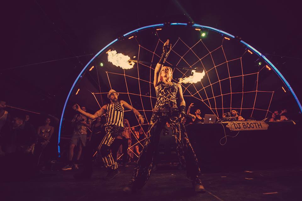 Coachella fire dancers Palm Springs, Indio Joshua Tree performers Do Lab lucent dossier Kraddy Glitch Mob fire Performance fire staff poi